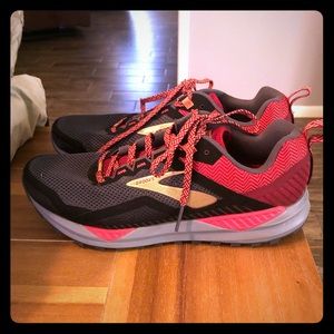 Women’s Brooks Cascadia 14 Trail Running Shoes